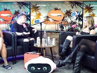 ANNA CLAIRE CLOUDS & HAYLEY DAVIES SHOW LIL DED JANET HOW TO EAT VAGINA