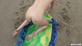 Pervs on Patrol - Jeanie Marie Sulivan Naked on the Beach Why Not Fuck