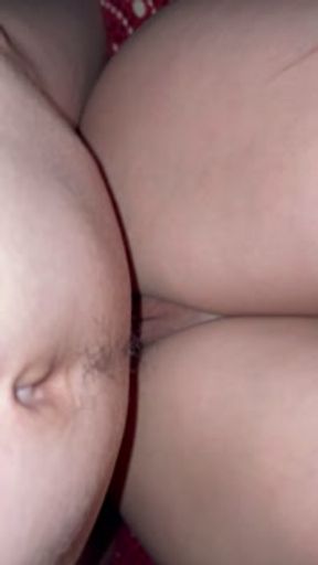 Mi husband comes home from work and fucks me really hard