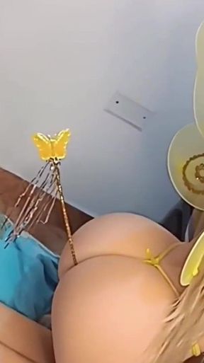 Passionate MILF Dresses up as a Butterfly to Heat up the Night of Sex (18 Years Old)