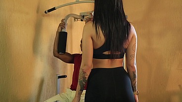 Flertando com a novinha da academia - Capoeira & Melissa Lisboa