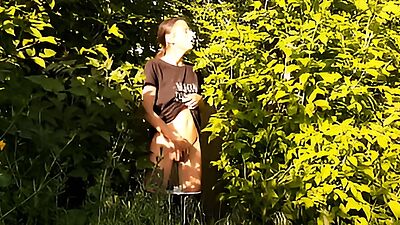 Risky public female masturbation in nature - Girls fly orgasm