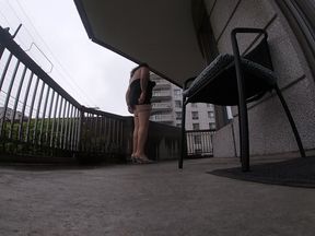 Early Morning CD makes a new dirty video and goes outside
