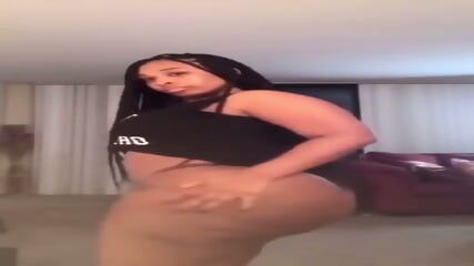 Ebony: Her google drive folder, 344 videos =  https://rentry.co/7dostk54