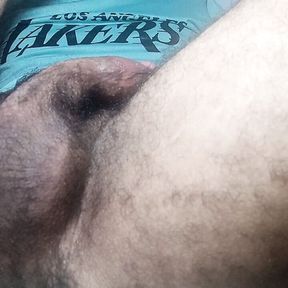 Masturbate on a very hot night with a hairy body