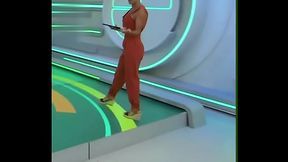 Carol Barcellos - Esporte Espetacular - ela da uma empinada com sua bunda a contraindo deixando os machos com tes&atilde_o!!!! (04.04.21)