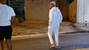 pelas ruas de sao paulo com amigos fiz sexo em locais publico