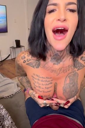 Bobbii Rose POV Blowjob &amp; Titty Fuck