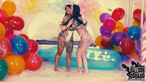 JJs and Medusas New Year sitpop fun HD Version