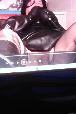 Bizarre Piss Klepperhexe Bessy, Fetish Art by Linda Gumlin