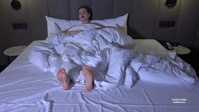 GODDESS FEET ARE SO SWEET - CHEAP LOSER PRICE