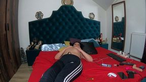 lazy morning masturbation – topless in sweatpants & so wet 🛏️💦 233