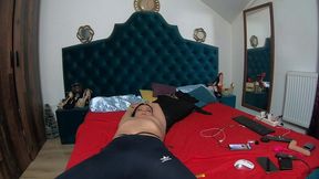 lazy morning masturbation – topless in sweatpants & so wet 🛏️💦 233