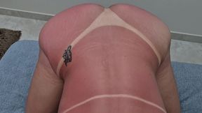 casada muito gostosa com a bunda em forma de  coracao  pagando boquete e sendo fodida enquanto o corno esta no trabalho