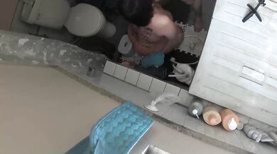 Fat Japanese seduces her secret lover in public toilet until her meaty body betrayed her