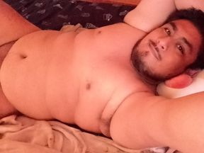 Bear wakes up hot, needs a mature furry man to get his milk.