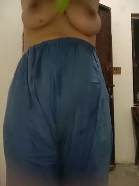 Desi bhabi hotest and alone in home
