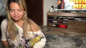 jogo verdade ou consequencia termina em surubao entre amigos