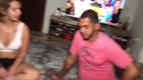 jogo verdade ou consequencia termina em surubao entre amigos