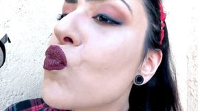 Outdoor Mouth check close up