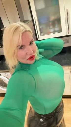 Titty Tuesday Sticky Wet Pussy Lips Close Up Pussy Stretching 4 Fingers