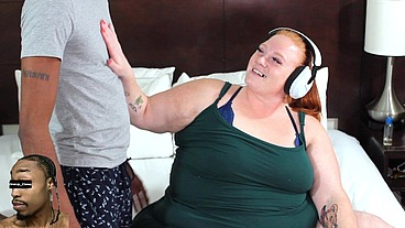 Gaming With Julie Ginger