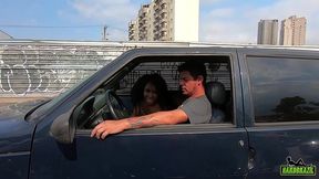 uma farra na rua acabamos indo foder e joy cardozo nao esperou nem a negra novinha tomar um banho - bruna black