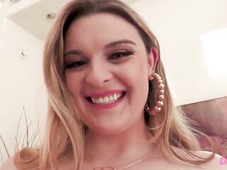 Curvy Playgirl Ivy Mayhem 1st Ever double penetration
