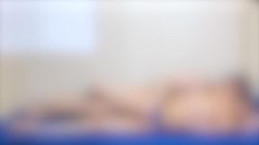 【潮吹き】ビクビクッ！連続イキから手マンで大量潮吹きする淫乱人妻。興奮しすぎて高速グラインド騎乗位で性液を搾り取り喜ぶ変態熟女【ハメ撮り 日本人 個人撮影 素人投稿】