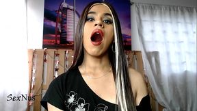 Abriendo la boca para tu chimbo