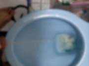 【個人撮影・おしっこ】おしっこ動画　デカチン　お漏らし　変態素人　日本人