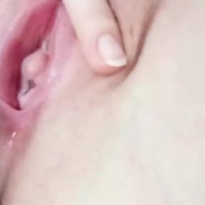 CREAMY FINGERING IN PINK PUSSY