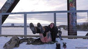 Giving My Pussy Frost Bite With An Icicle - Mag Numb