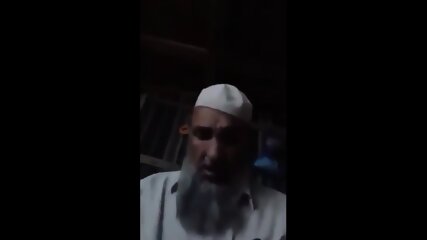 Paki gay man