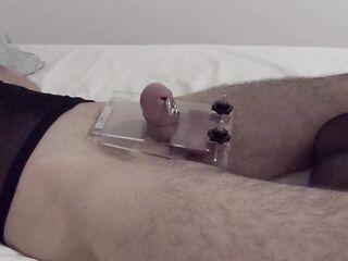 Kinky wife tugjob with cheerful ending