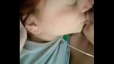 LINDA JOVENCITA ES BIEN SUMISA SE DEJA CHUPAR BIEN RICO LA VAGINA Y DESPUES ME LE SUBO ENCIMA