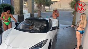 carwash: soap, suds & seduction