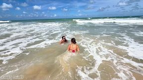 tropical wet threesome with kinky mary