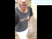 Muestro La Verga Dura en la calle casi me atrapan