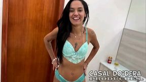 Primeira vez no porno a safada Paula Ribeiro gozou varias vezes na pica do Jr Doidera
