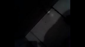 mostrando pau a dani