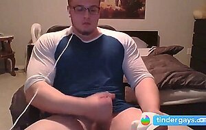 Muscle Nerd Jerk Off & Cum