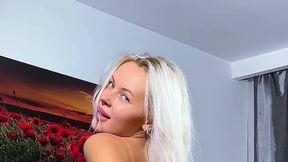 Social Media Creator @Paolaaaa @Teasing and #Blonde #Natural Big Tits #Stockings gratis porno porn | Tik.Porn