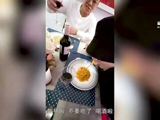 ModelMedia Asia - A sexual group-sex party on Christmas Eve