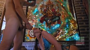 flaca en ropa araba quiere que le den verga a lo indio