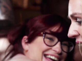 22 Person Spooktacular Fuckfest