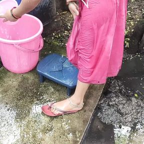 Anita yadav bathing outside with beautiful boobs