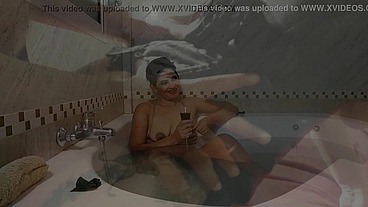 PERLA LOPEZ NINFOMANA, LA PSICOLOGA, se và a pasar el fin de semana a su casa de entre rios, para ver sus peliculas y masturbarse lindo, sorpresas...sexo duro ... parte 4 capitulo