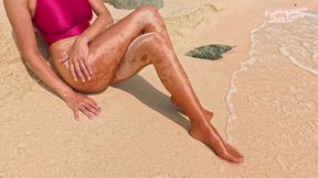 918 Gold Spandex Pantyhose and Link Swimsuit on the Beach