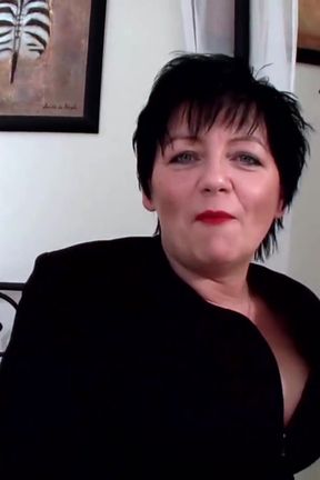 Hairy mature gets pleasured from her fucker